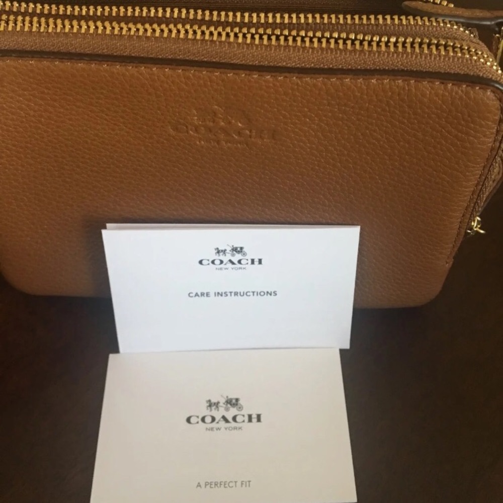 Authentic Coach Wallet - Picture 3 of 4